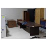 School Surplus: Apx(8)pcs Office Furniture Row