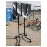 Samsung 32" Flat Screen on Stand