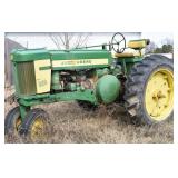 John Deere 620 Tractor