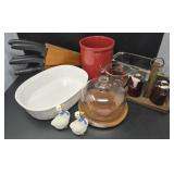 Bakeware, Knives, S/P Shakers, Serving Dishes