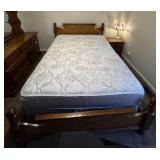 Full Size Traditional Style Bed