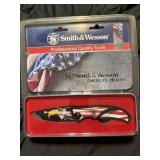 Smith & Wesson Knife