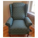 Queen Ann Style Recliner