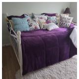 Iron Day Bed with Pillows