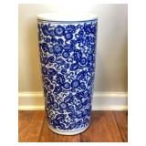 Porcelain Chinese Chinoiserie Floral Umbrella Vase