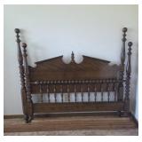 Vintage Spindle Full Bed