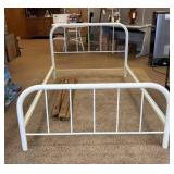 Metal Full Size Head/Footboard Bed w/Frame