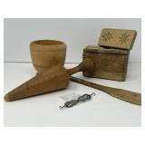 Assorted Primitive Items