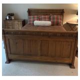 Drexel Studios Queen Bed