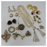 Ladies Ornate Fashion Jewelry