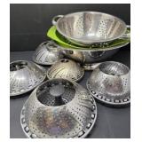 Colanders and Vegetable Steamer Baskets