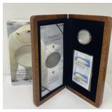 2004 Canadian Proud Polar Bear Coin/Stamp Set
