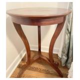 Traditional Round Wood Accent Table