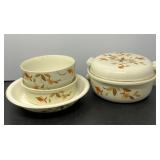 Hall Superior Covered Casserole with Bowls