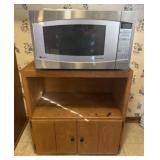 GE Microwave and Wooden Cart