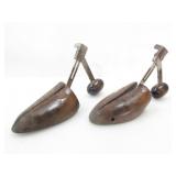 PAIR OF ADJUSTABLE WOOD SHOE TREES