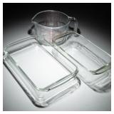 PYREX MEASURING CUP & BAKING TRAYS