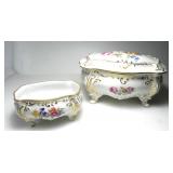 COLLECTION OF PORCELAIN PIECES