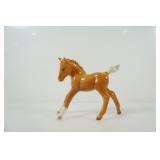 BESWICK ENGLAND GLOSSY CHESTNUT FOAL FIGURINE