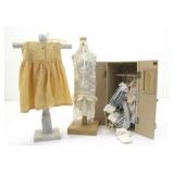 DOLL CLOTHES, CLOSET AND MANNEQUINS