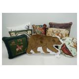 LOT OF ASSORTED THROW PILLOWS