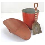 PAINTED METAL BEACH TOY BUCKET, SHOVEL, SCOOP