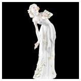 ROYAL DOULTON 'SUMMER'S DARLING ' HN 3091