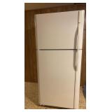 KENMORE TOP FREEZER REFRIGERATOR