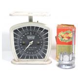 KITCHEN SCALE & EGG SLICER