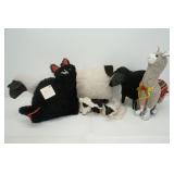 LOT OF ASSORTED STUFFED ANIMALS