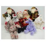 LOT OF ASSORTED STUFFED ANIMALS