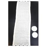 FLORAL TRIMMED OFF-WHITE TABLE RUNNER & 2 COASTERS