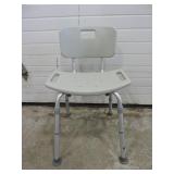 ADJUSTABLE HEIGHT BATH CHAIR
