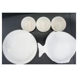 3 CERAMIC BOWLS, 1 DECOR FISH PLATE, 1 ROUND PLATE