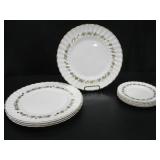 ROYAL DOULTON PIEDMONT DINNER AND BREAD PLATES