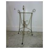 BRASS TONE WROUGHT IRON PLANT STAND
