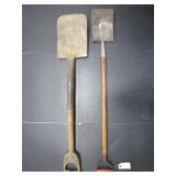 2 ENTRENCHING SHOVELS