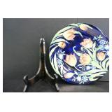 CERAMIC DECORATIVE PLATE WITH WOOD STAND