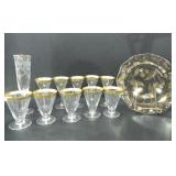 WINE/DRINKING GLASSES WITH SERVING PLATE