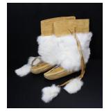 HANDMADE MUKLUKS W/ PURPLE BEADING, W SIZE 7