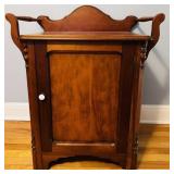 MAHOGANY WASHSTAND GALLERY BACKSPLASH, SIDE TOWEL