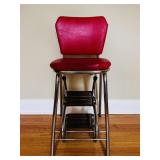 MIDCENTURY-STYLE RED KITCHEN STOOL