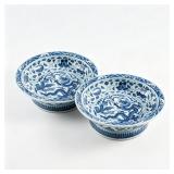 PAIR OF CHINESE BLUE AND WHITE DRAGON DISHES