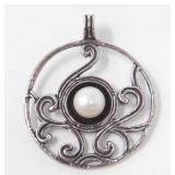 925 SILVER & PEARL ROUND PENDANT 6.6g
