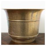 HAMMERED BRASS POT