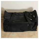 BLACK VENTED DUFFLE BAG 18'W10'D
