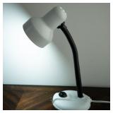 BLACK AND WHITE METAL TABLE LAMP
