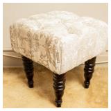 UPHOLSTERED VICTORIAN STYLE TURNED LEGS STOOL