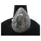 925 SILVER & GREEN/BLACK STONE RING 6.3g