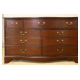 KNECHTEL 6 DRAWER CHEST OF DRAWERS SERPENTINE TOP